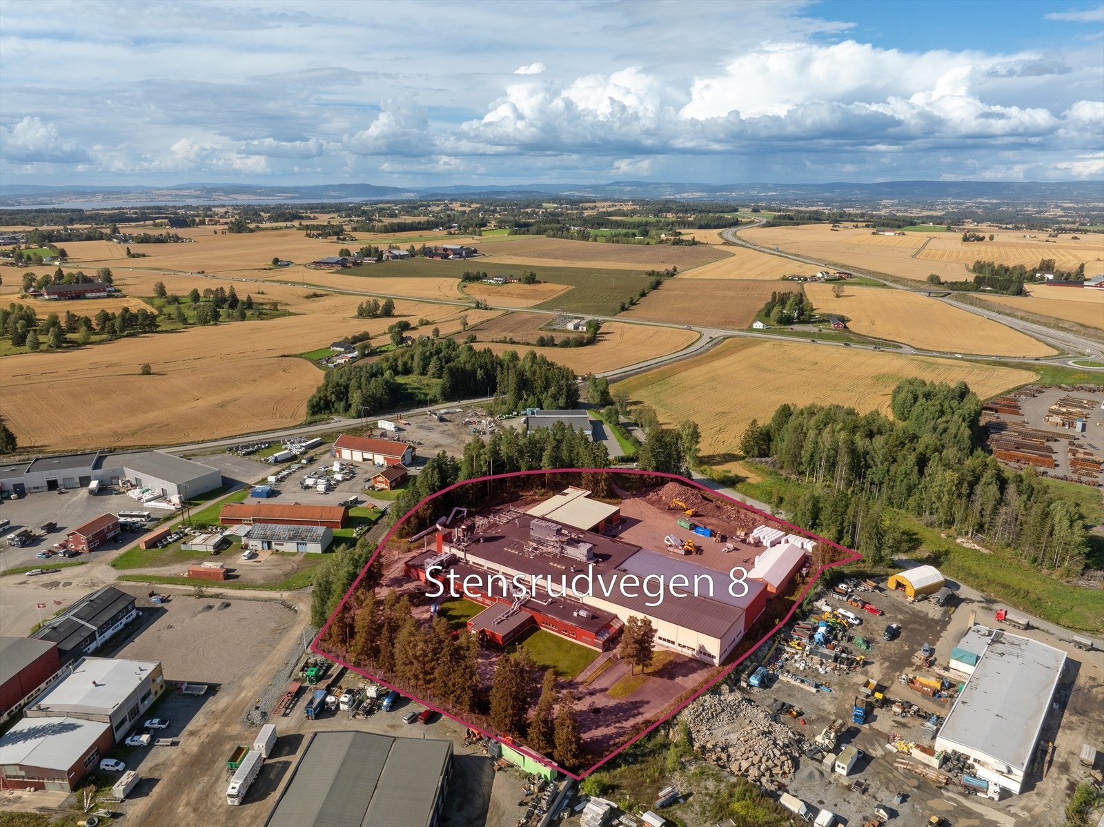 Kort avstand til Uthuskrysset / E6. Galleribilde