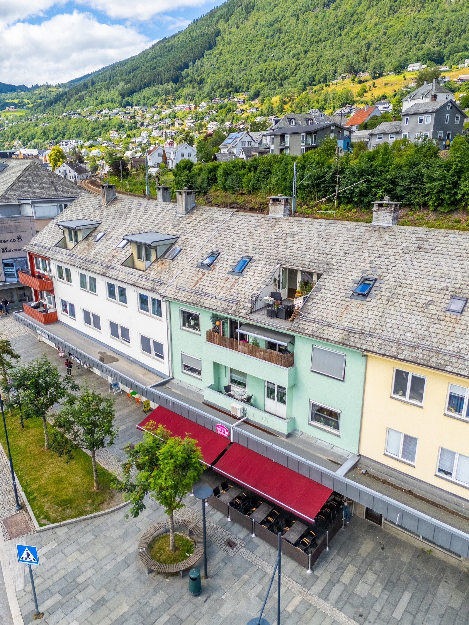 Bygget går over 4 plan pluss kjeller Galleribilde