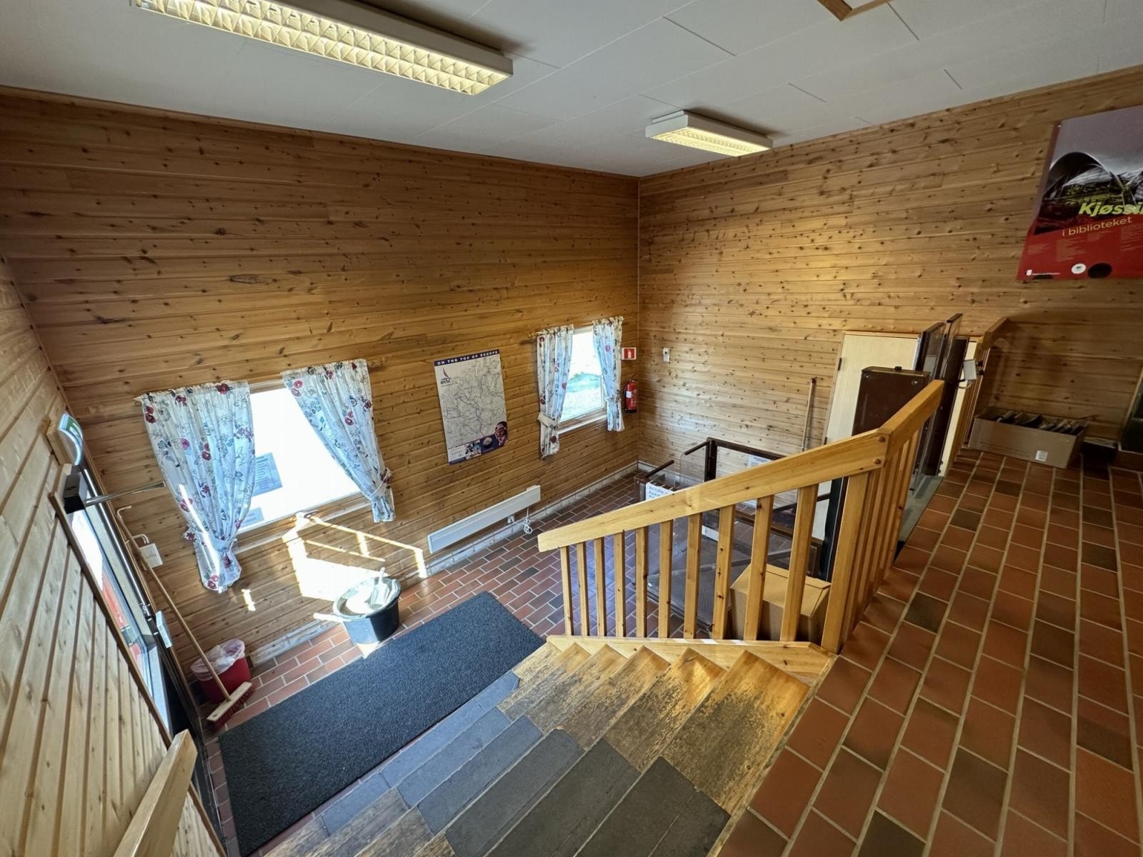 Inngangsparti. Galleribilde