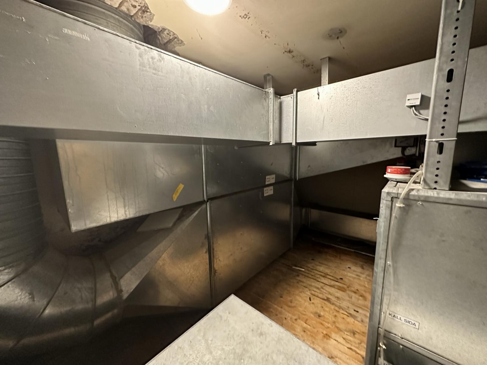 Ventilasjonsrom i kjeller. Galleribilde