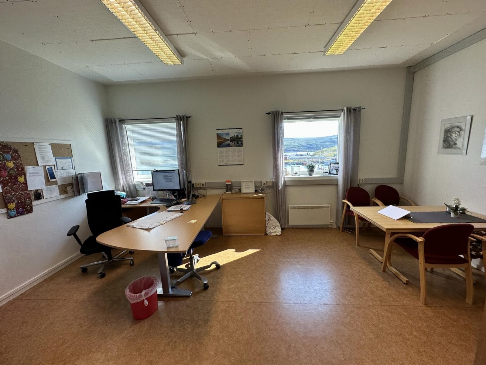 Kontor i 1. etasje. Galleribilde