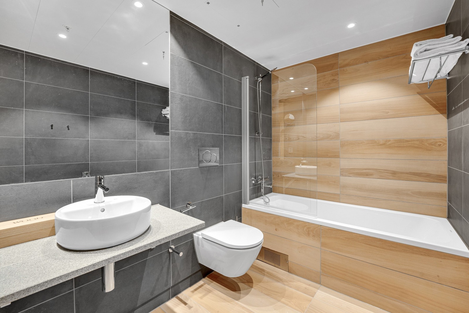 Hotelleilighet - Stilrent bad. Galleribilde