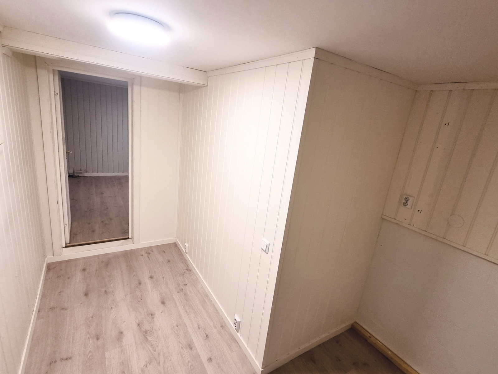 Gang / inngangsparti retning mot stue Galleribilde