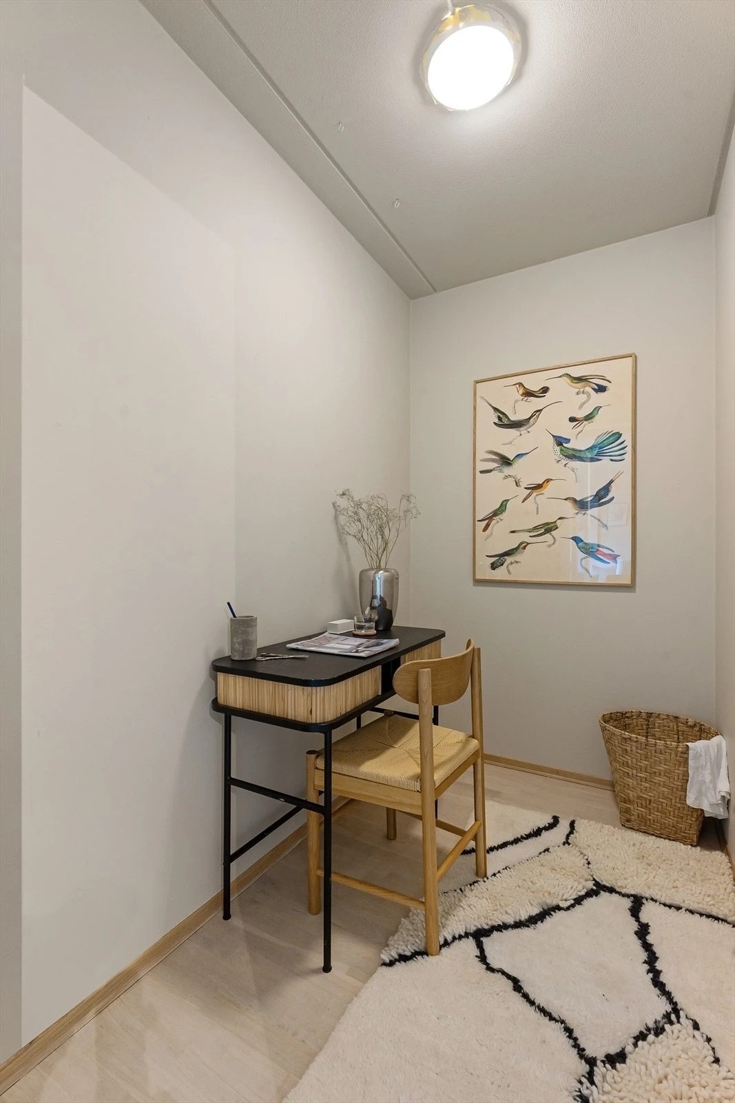 Eget rom for hjemmekontor eller walk-in closet Galleribilde