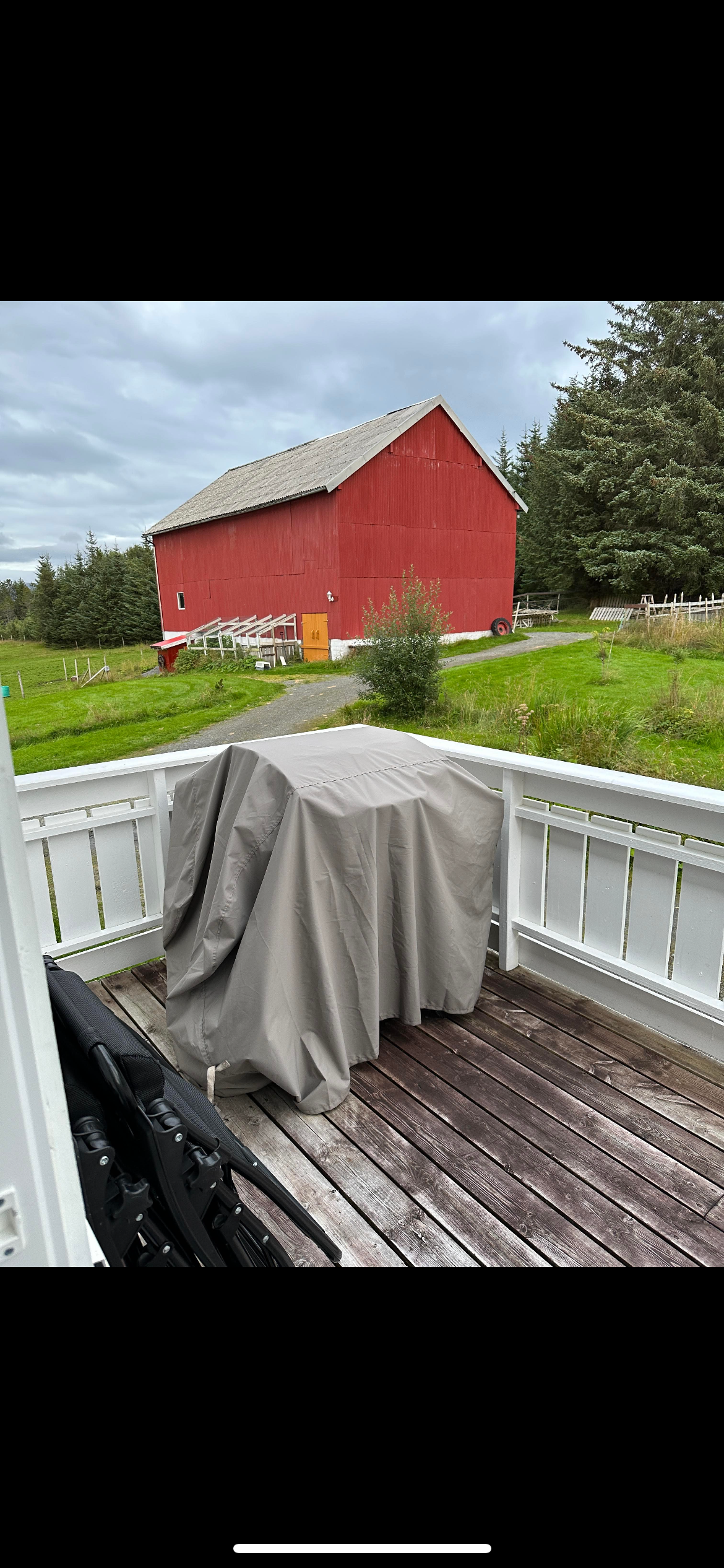 Plass til grill og utemøbler Galleribilde