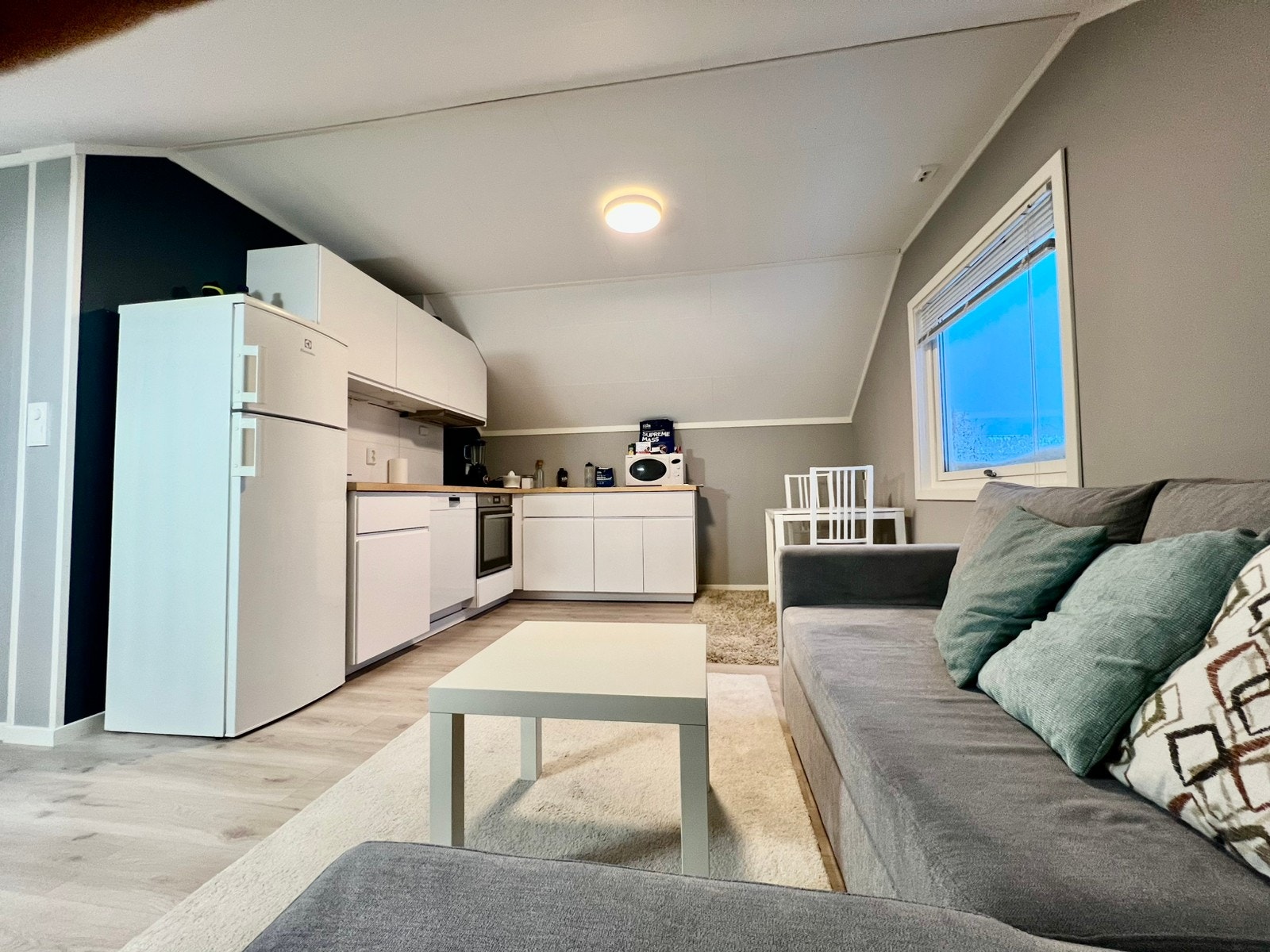 Åpen stue-kjøkken løsning Galleribilde