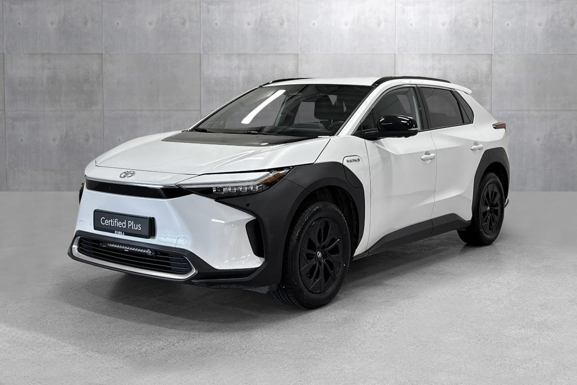 Toyota bZ4X Executive Bitone