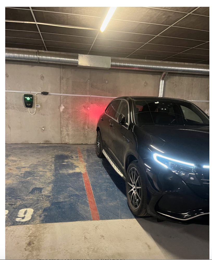 God plass til SUV Galleribilde