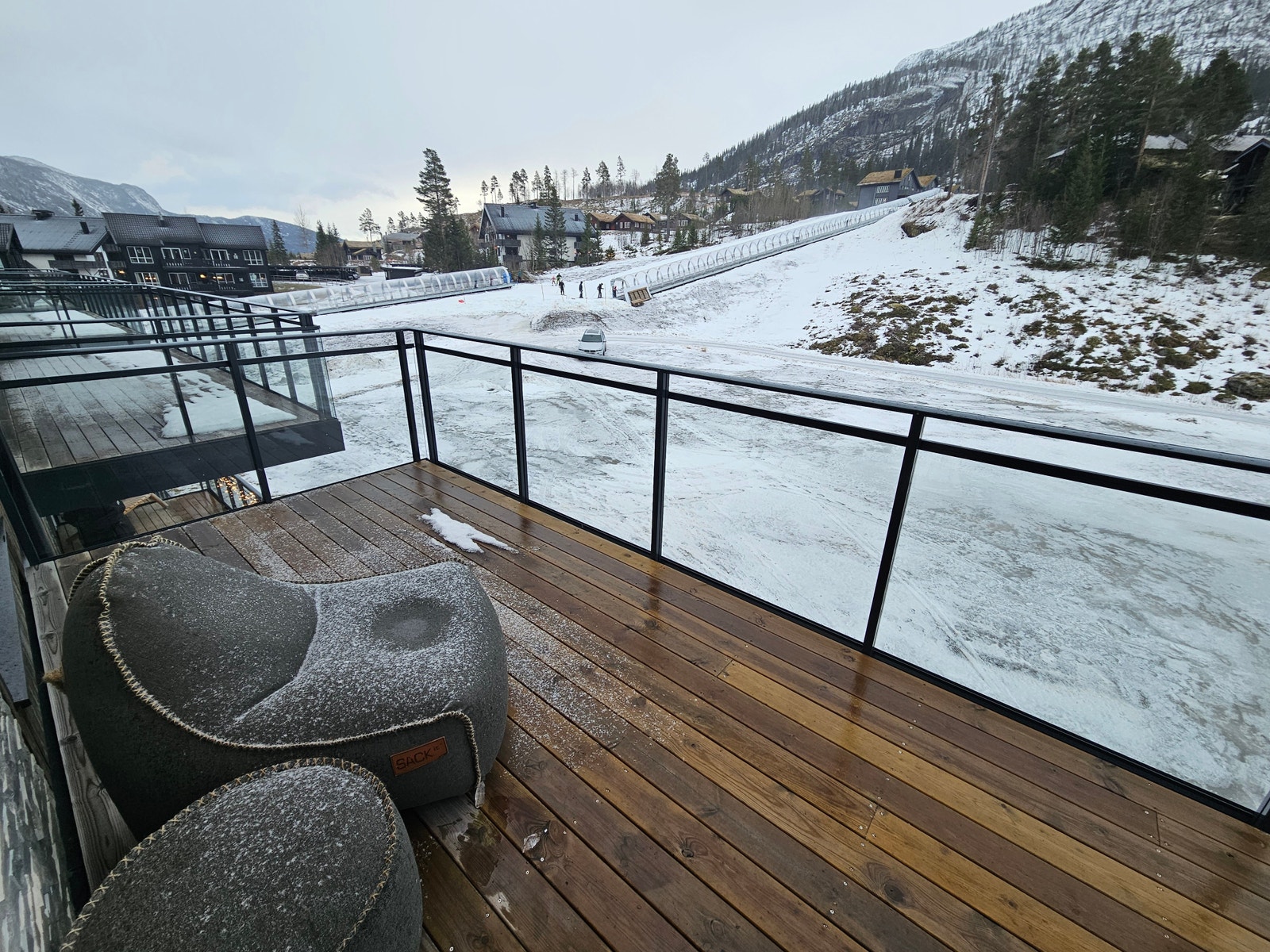 Sørvendt ballkong Galleribilde