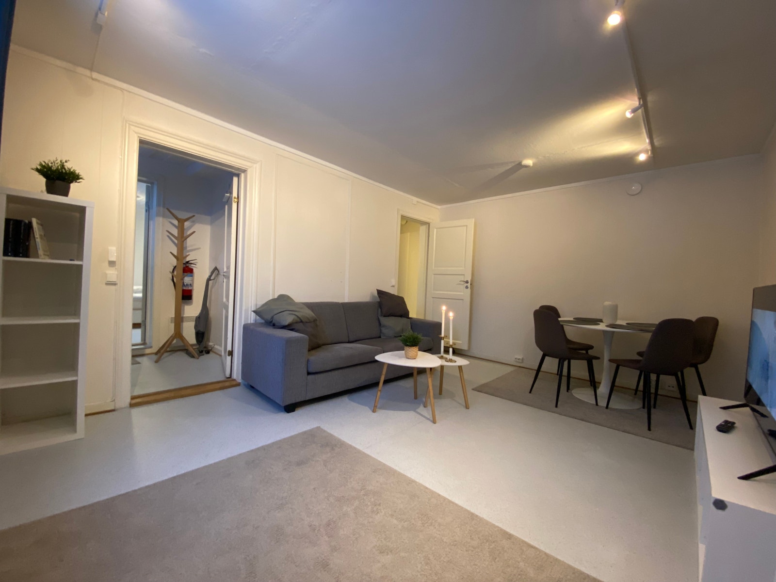 Romslig fin stue Galleribilde