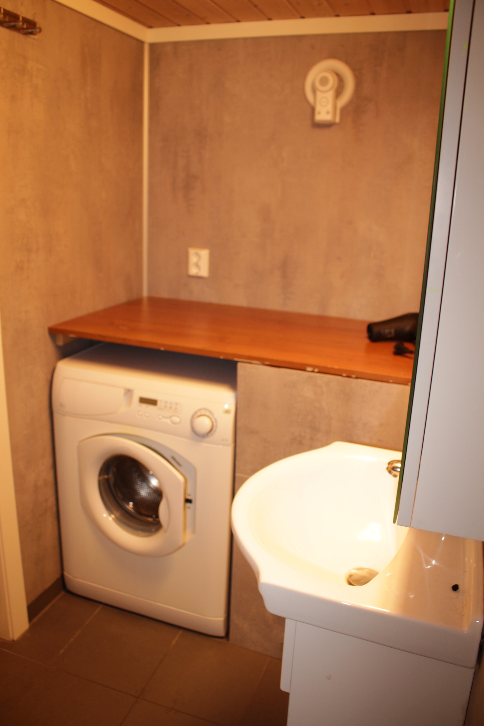 Bad - vaskemaskin medfølger Galleribilde