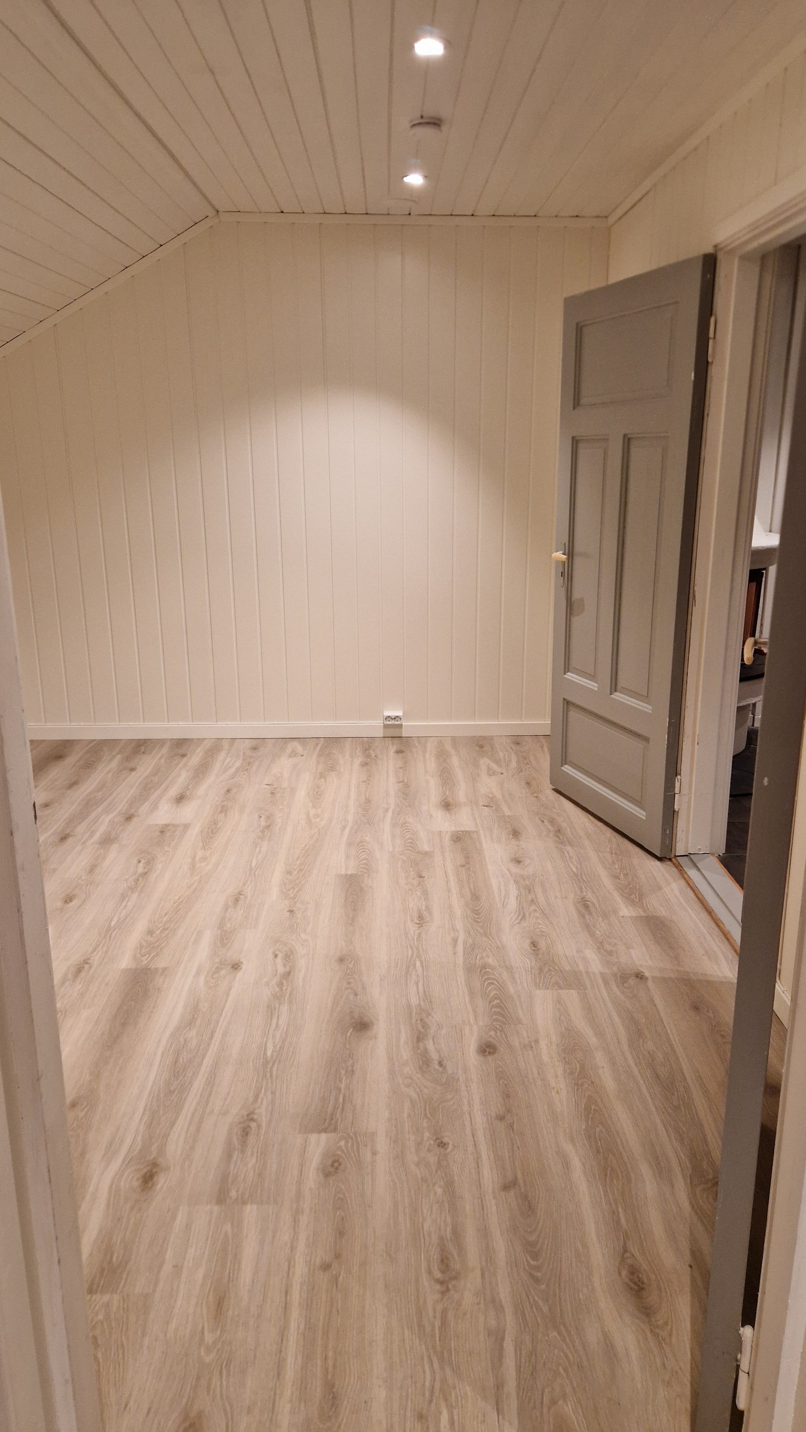 Sovealkove/disponibelt rom Galleribilde