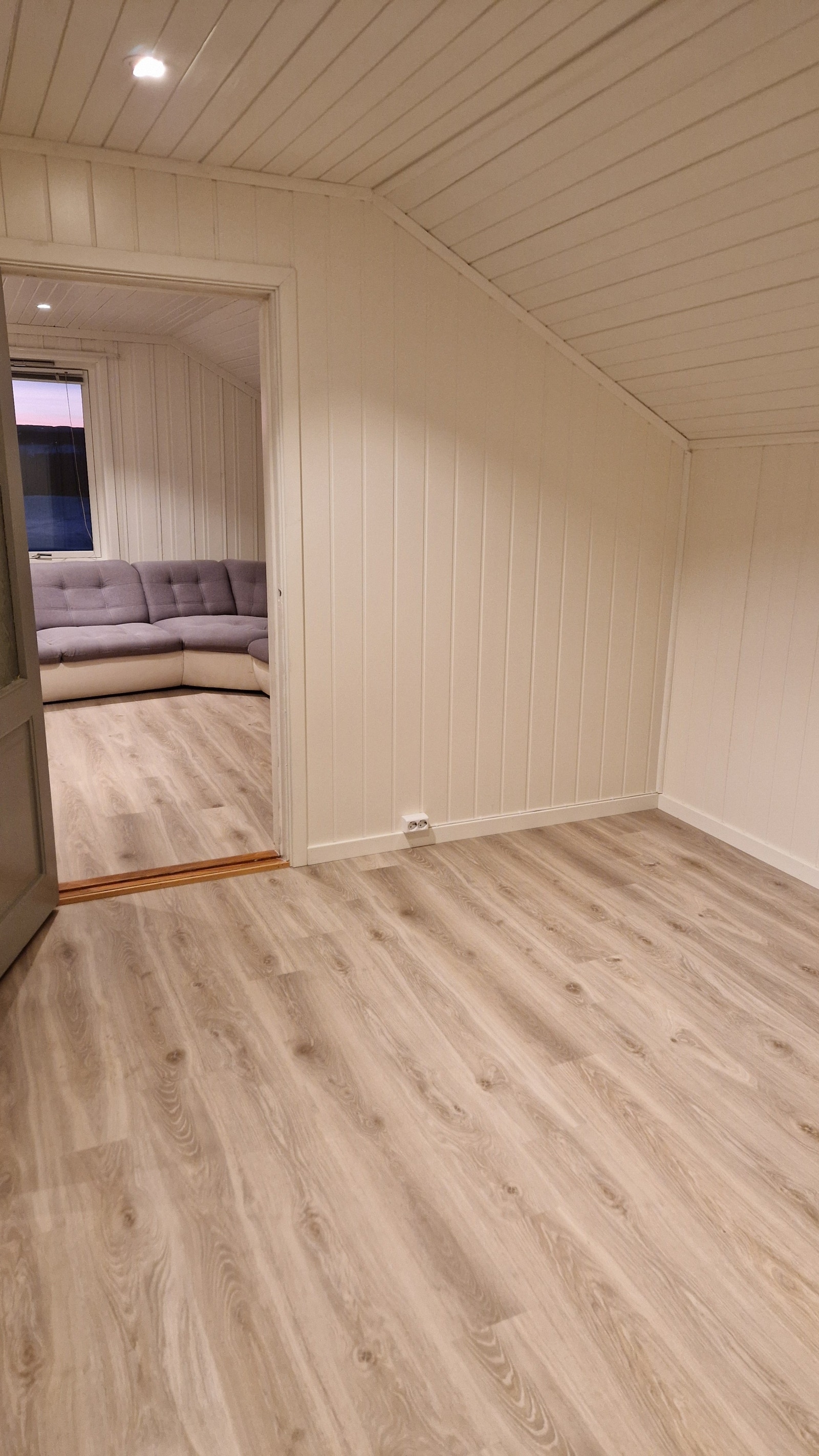 Sovealkove/disponibelt rom Galleribilde