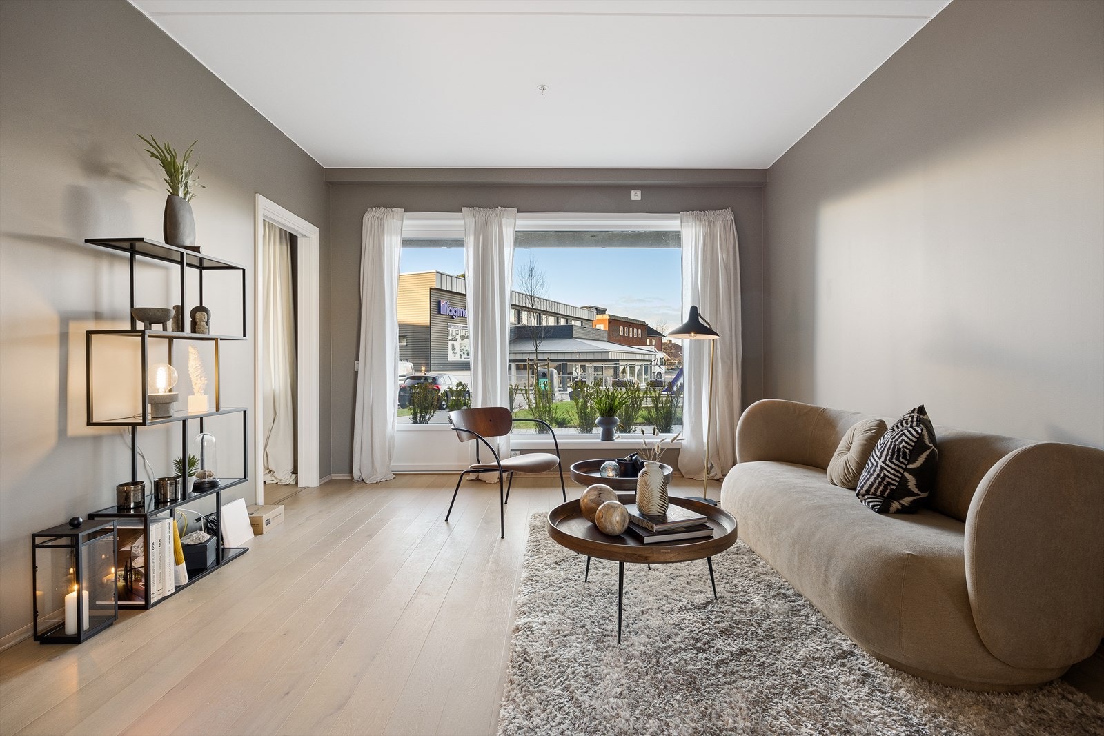 Fra stuen er det utgang til terrassen Galleribilde