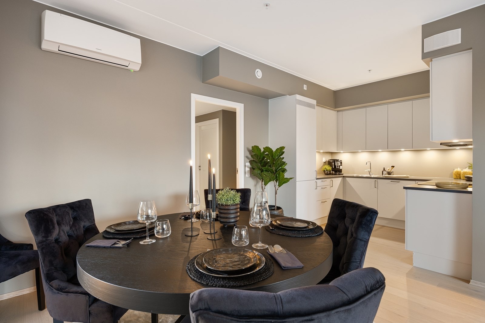 Her kan man invitere familie og venner til hyggelige middager Galleribilde