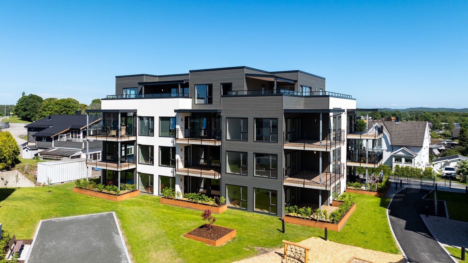 Velkommen til Tjøllingtunet! Her er bygg C (Kirkestien 10) Galleribilde