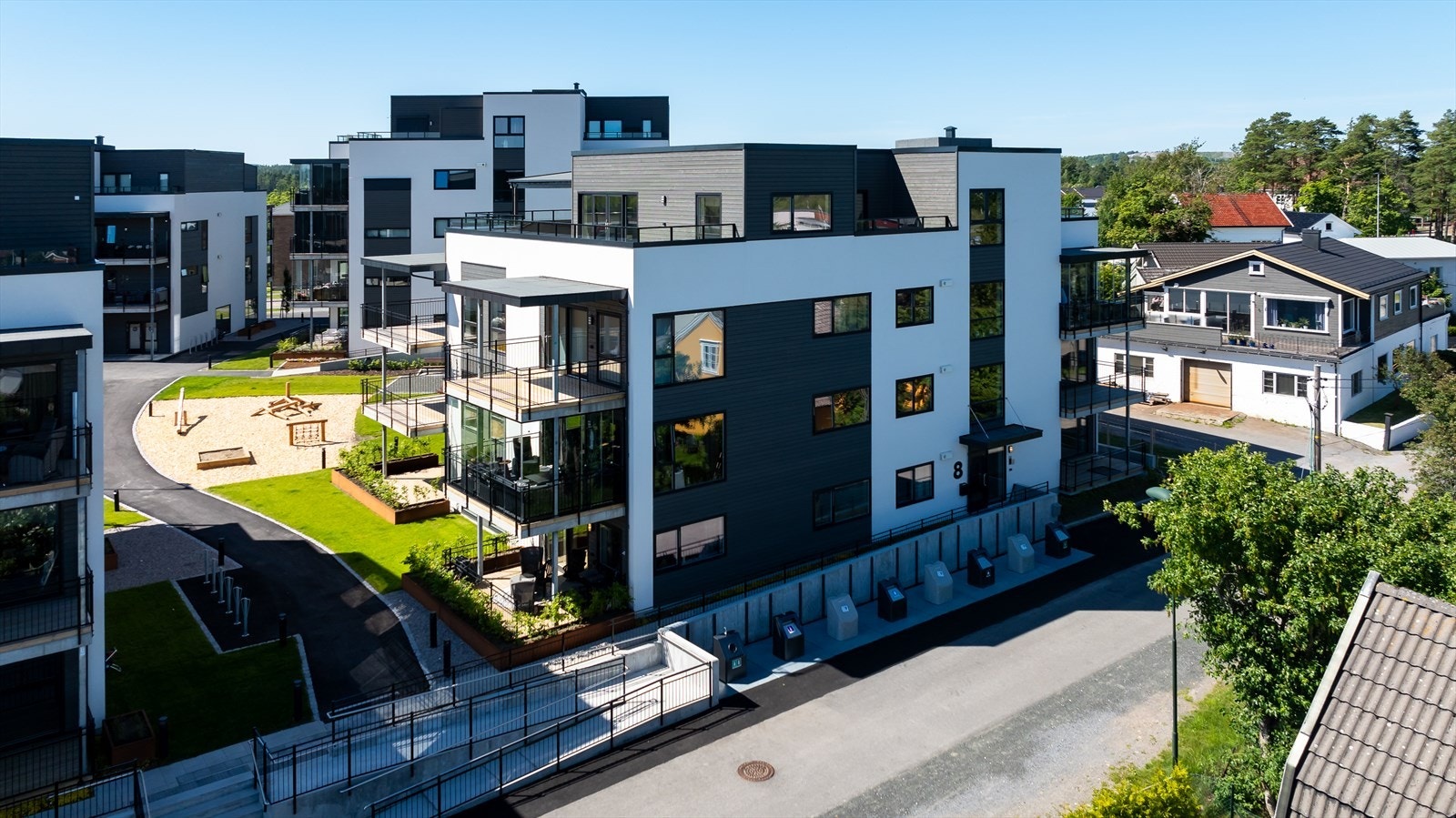 Inngangsparti bygg C Galleribilde