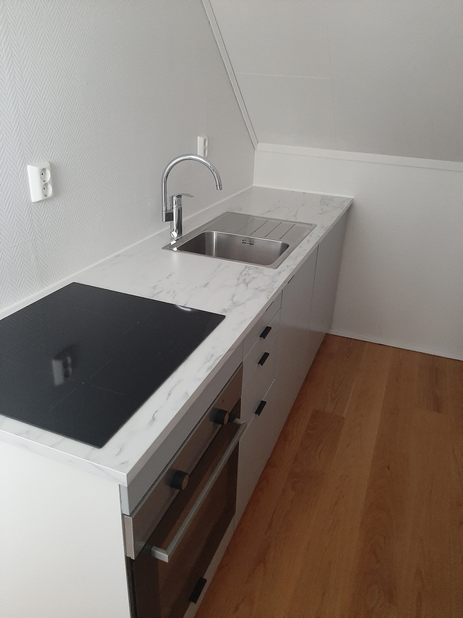 Kjøkkenet ble pusset opp i 2022 Galleribilde