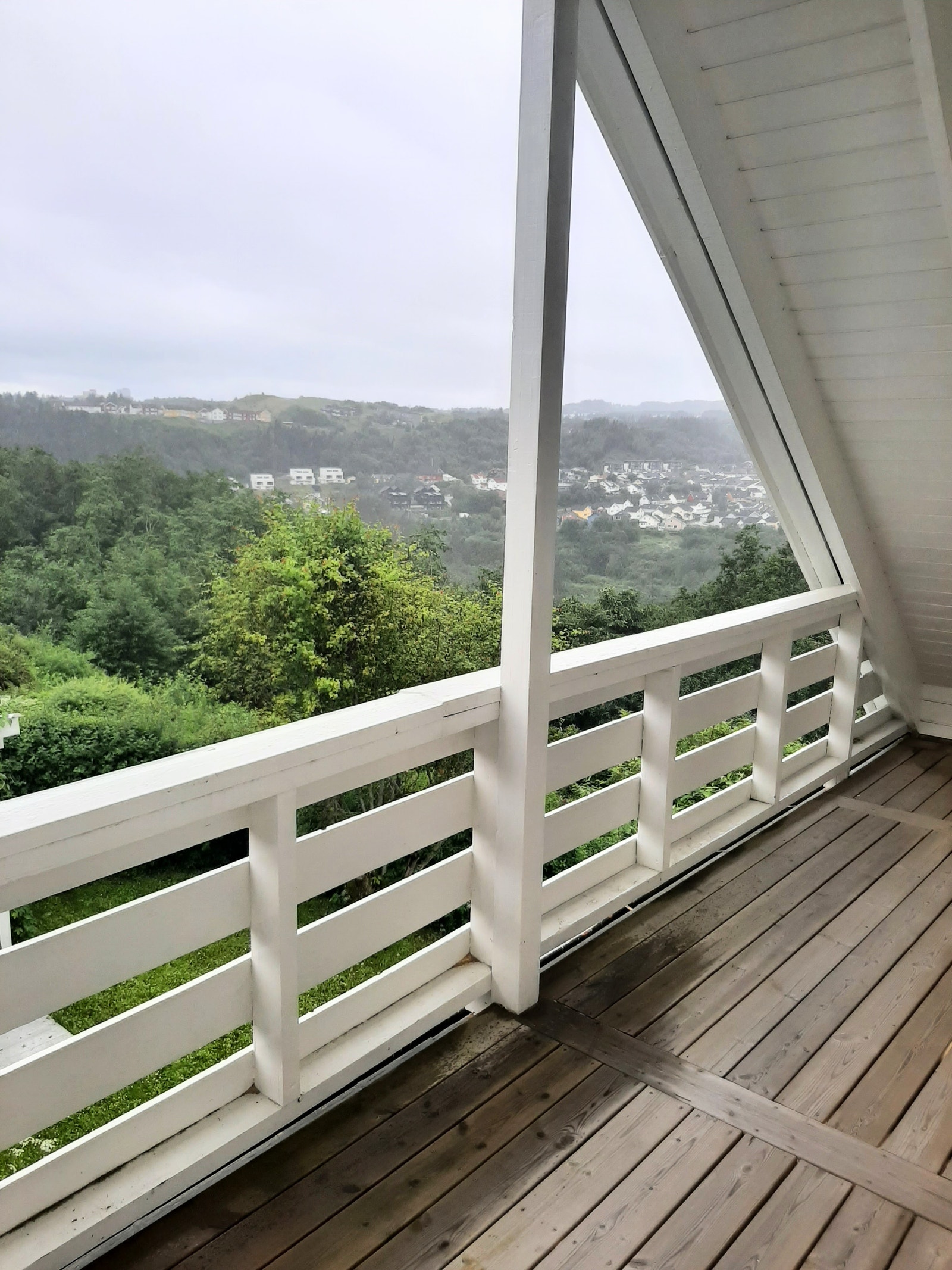 Leiligheten har en egen balkong med flotte solforhold mot sør Galleribilde