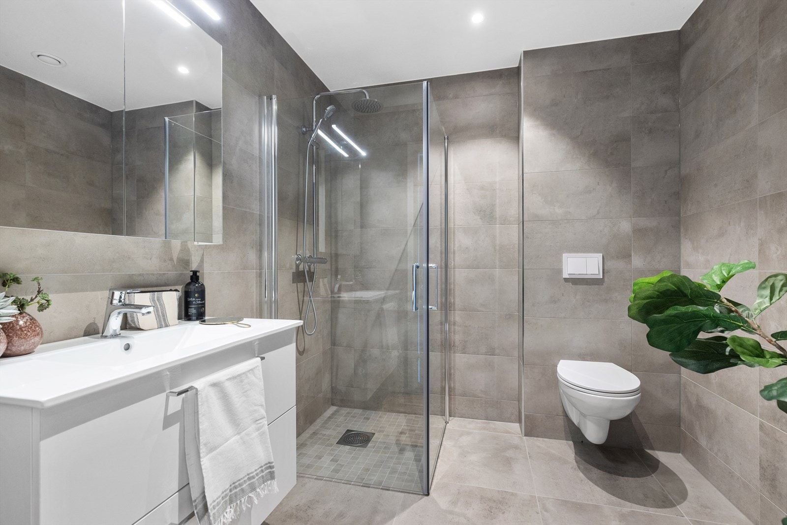 033_Bad 2.jpg Galleribilde