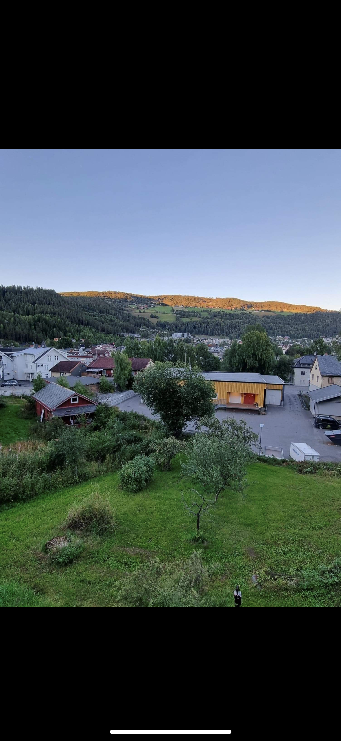 Utsikt fra balkong 2 etasje Galleribilde