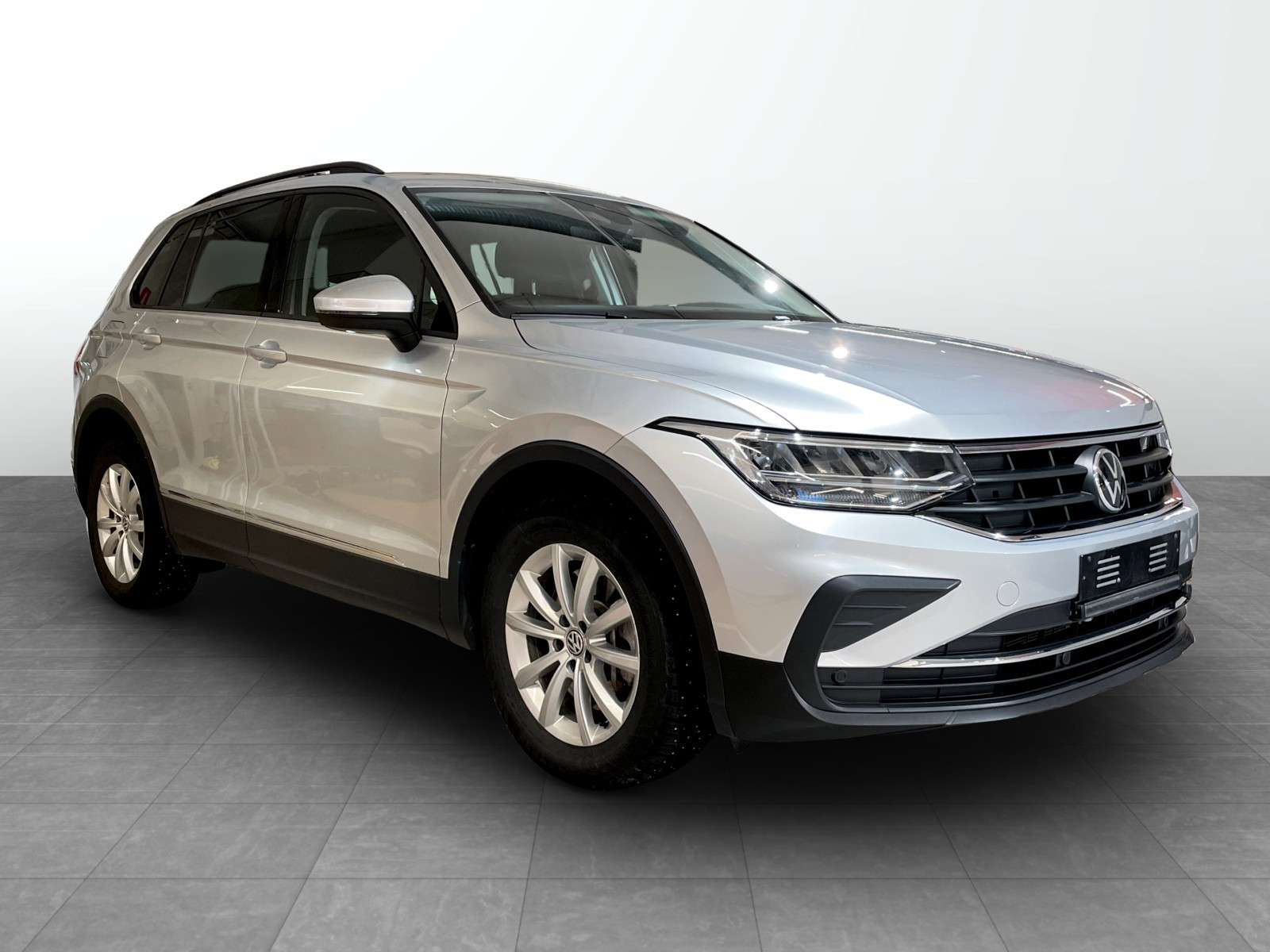 Volkswagen Tiguan 1,4 eHybrid 245hk Life Krok, Ekstralys, Defa++ 3