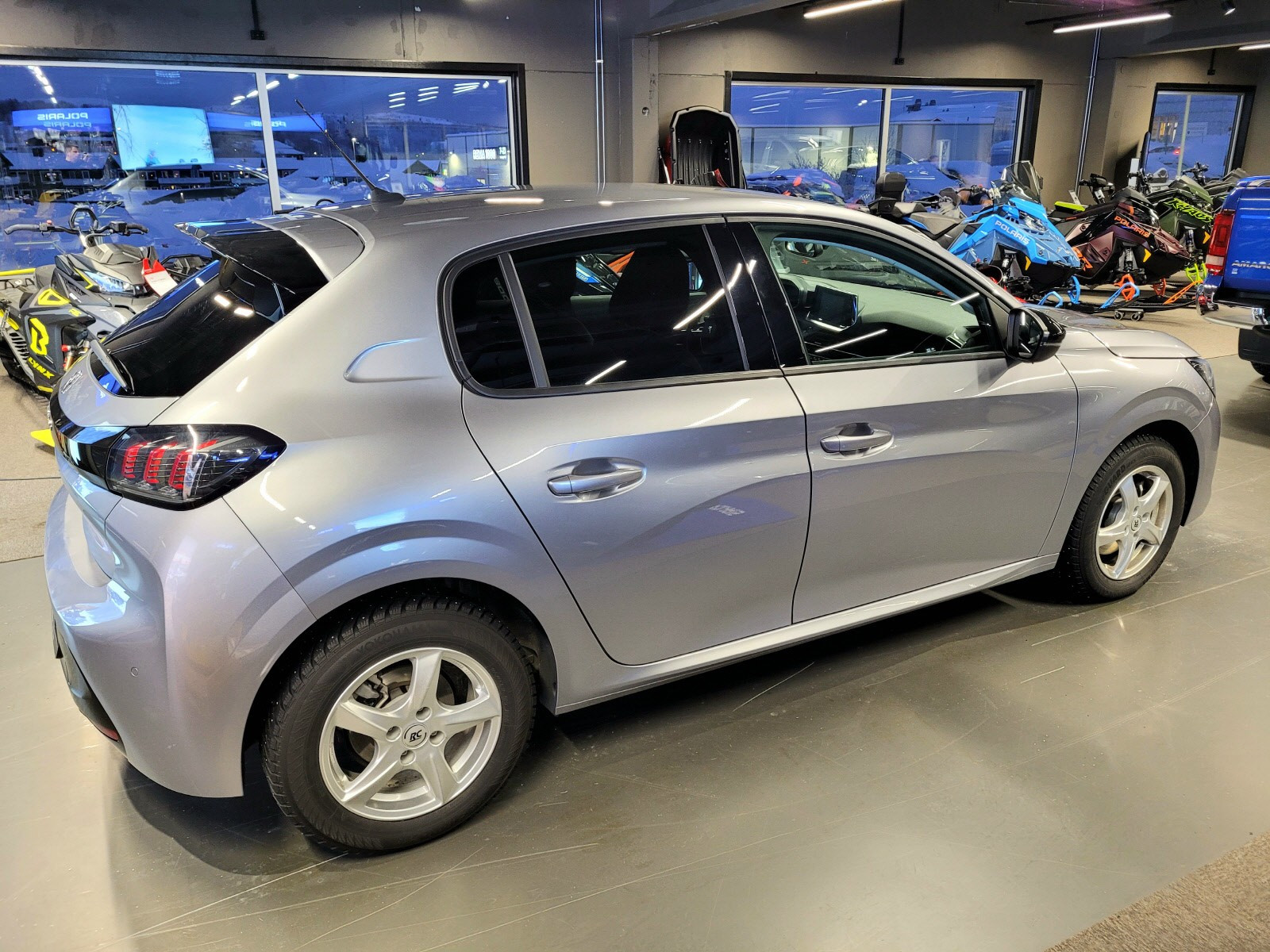 Peugeot 208 Allure 1,2 Puretech 100hk 3