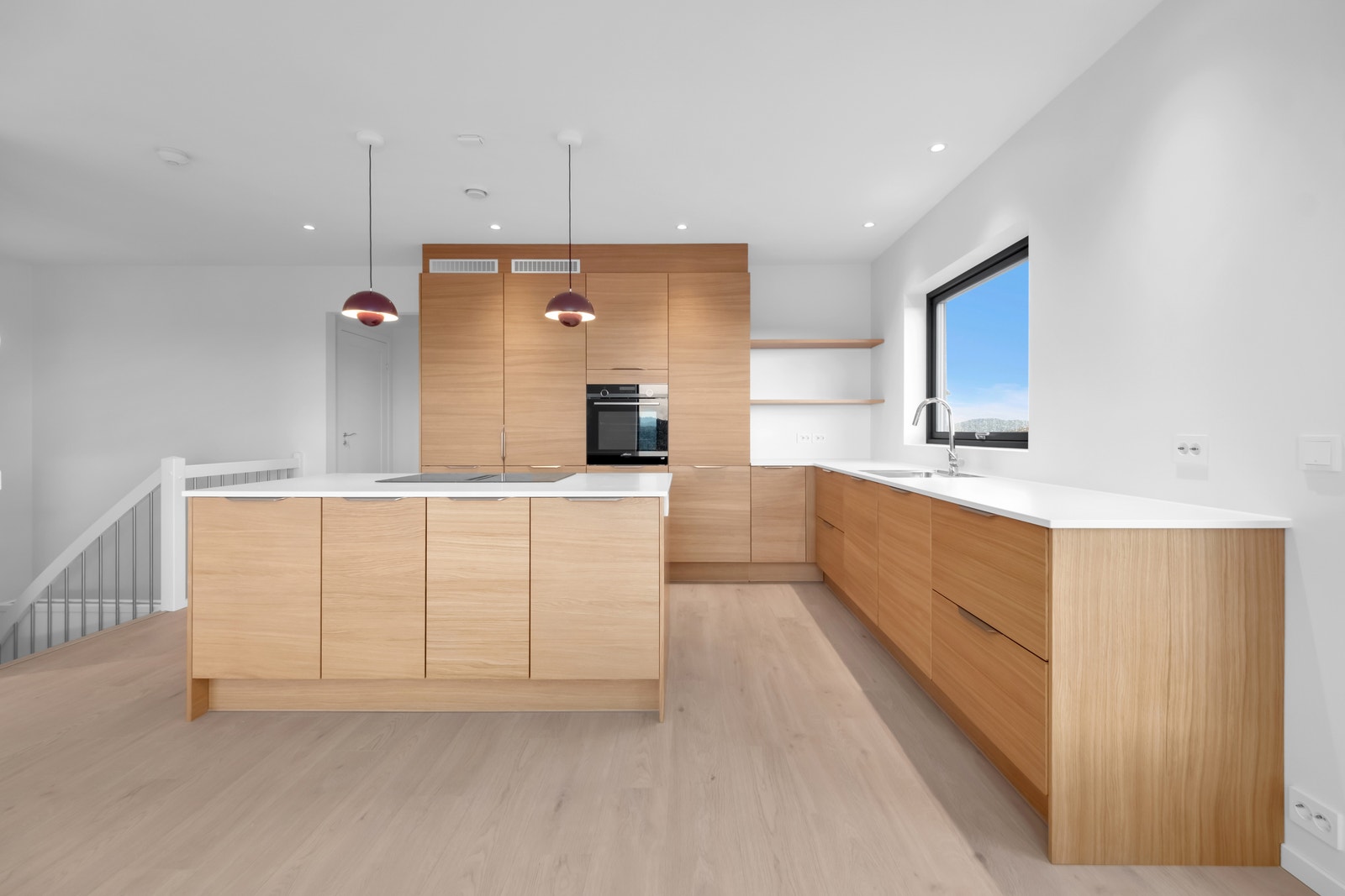 Kjøkken (Bilder tatt av oppgradert bolig, solgt) Galleribilde