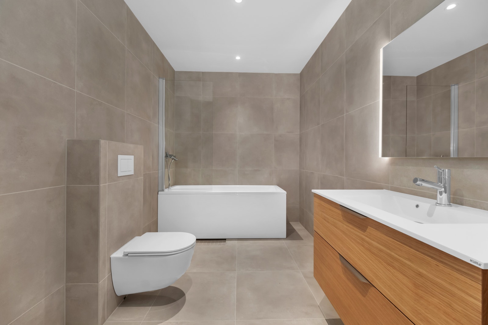 Bad (Bilder fra bad oppgradert bolig, solgt) Galleribilde