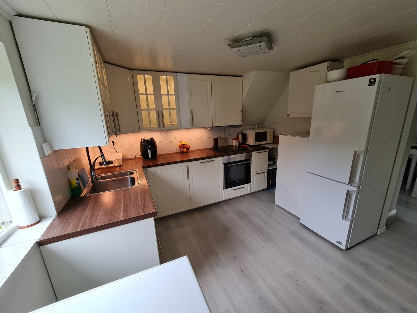 Hyggelig felles kjøkken Galleribilde