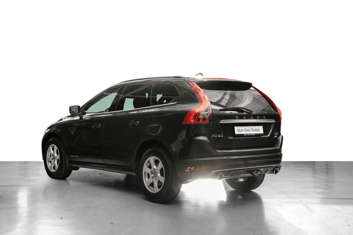 Volvo XC60 D4 AWD R-Design 181hk aut.Driver Support,Navi,Avt.krok 2