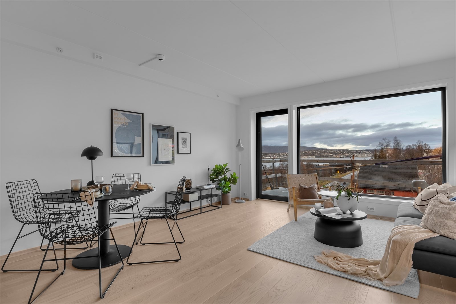 Her kan du flytte rett inn i en ny leilighet med nydelig utsikt fra øverste etasje! Galleribilde