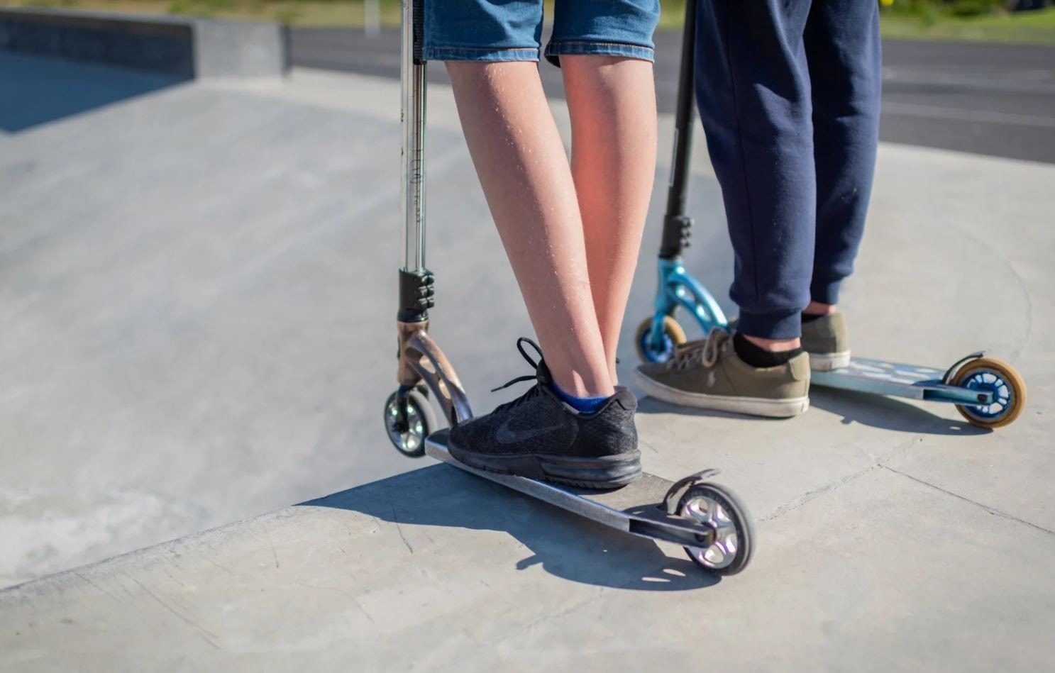 Strøkslekeplass med skatepark, ballbinge, hinderløype og sosiale soner, bak hus 21 Galleribilde