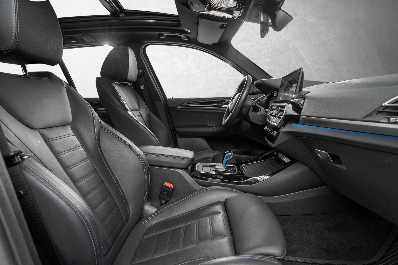 BMW iX3 M Sport ,Pano, Head up, h. feste, Harman, Laser lys ++ 2