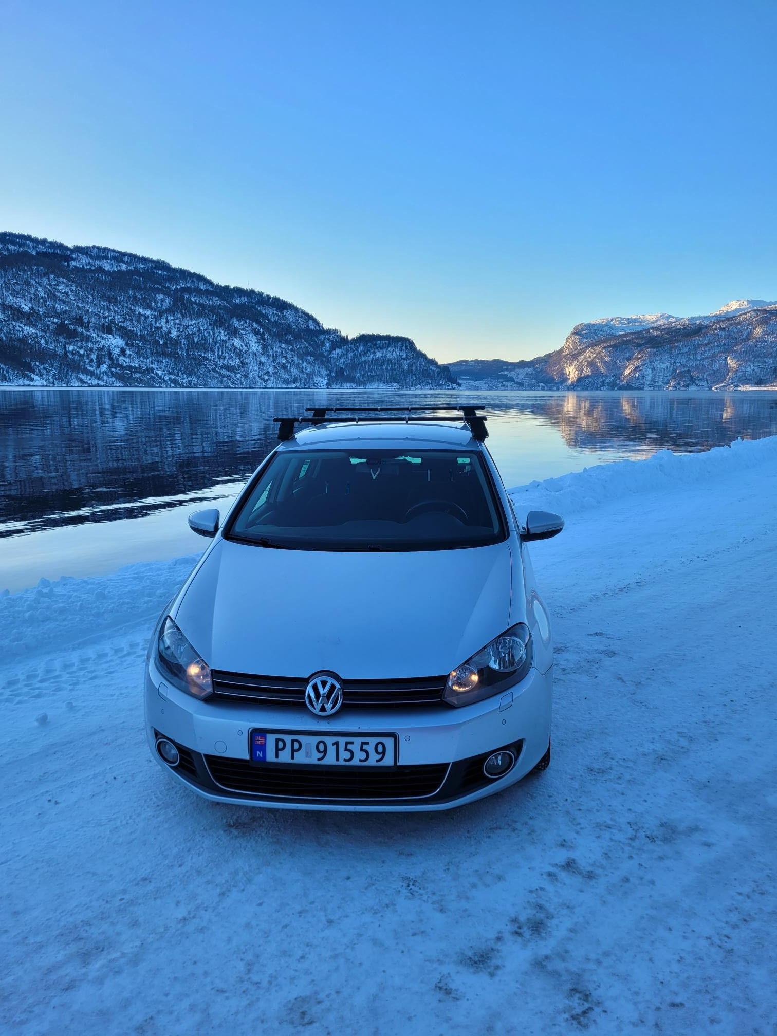 Volkswagen Golf 2,0 TDI 140hk Highline 4Motion 3