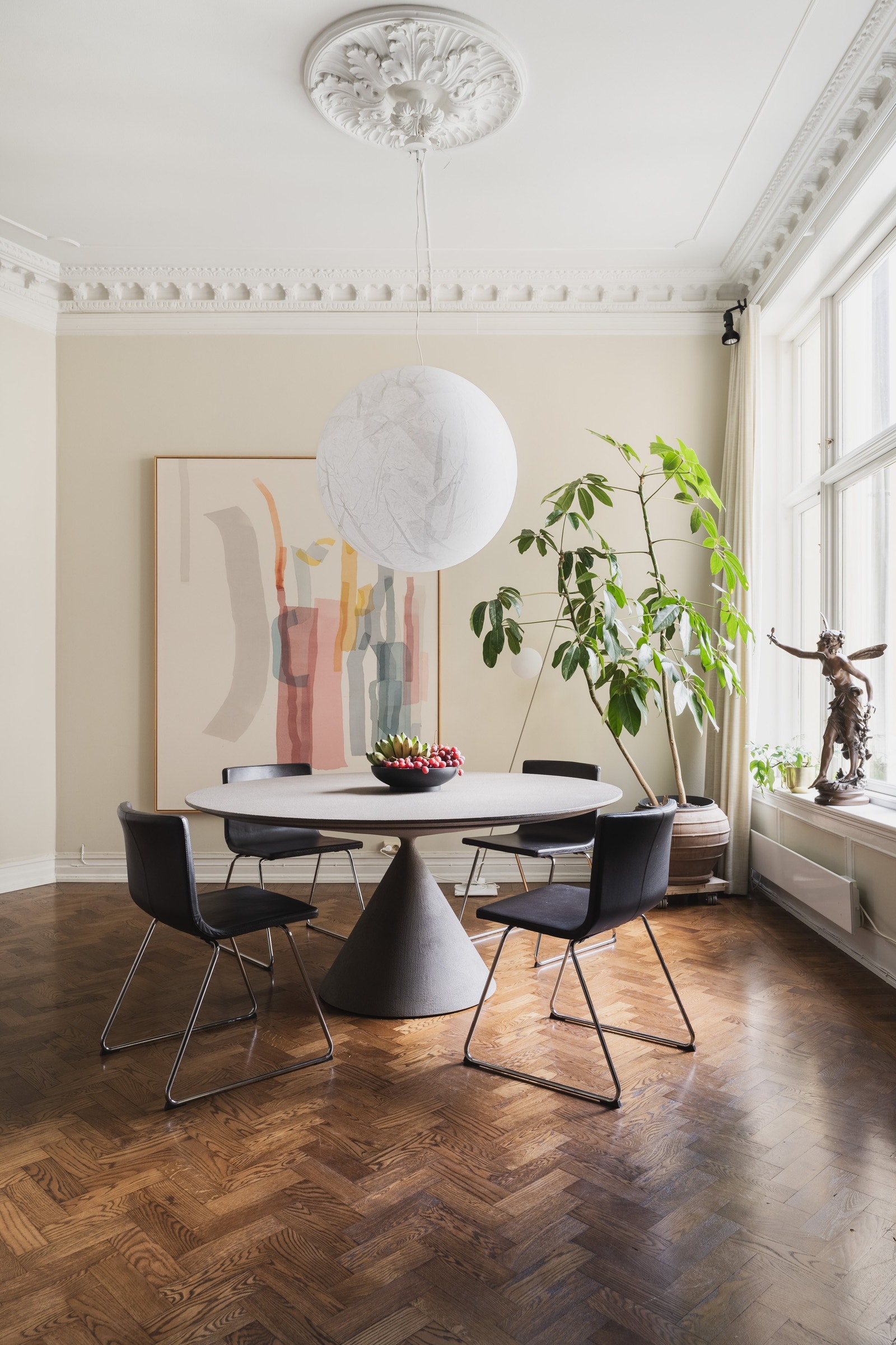 Kjøkken | Spisebord | Plass til 10 rundt bordet Galleribilde