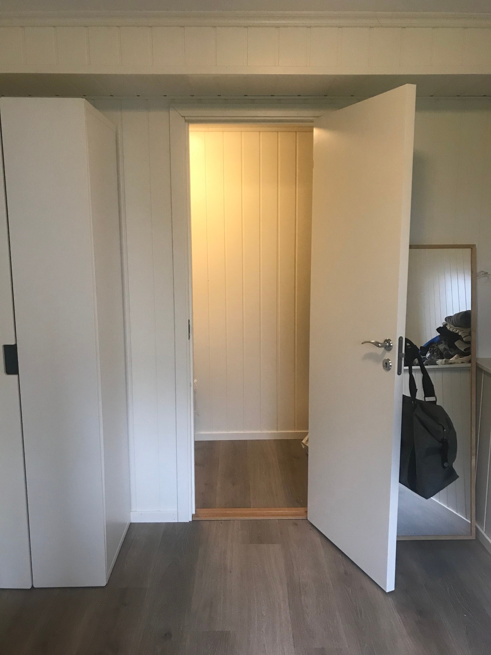 Soverom 2 med bod/walk-in garderobe Galleribilde