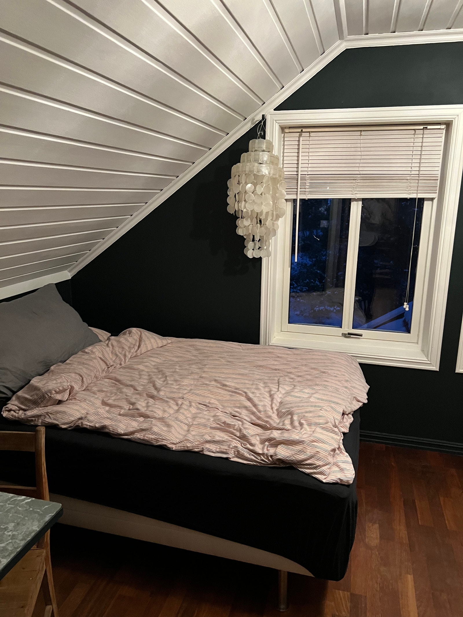 Soverom 2, 2. etasje smal dobbeltseng 140 cm Galleribilde