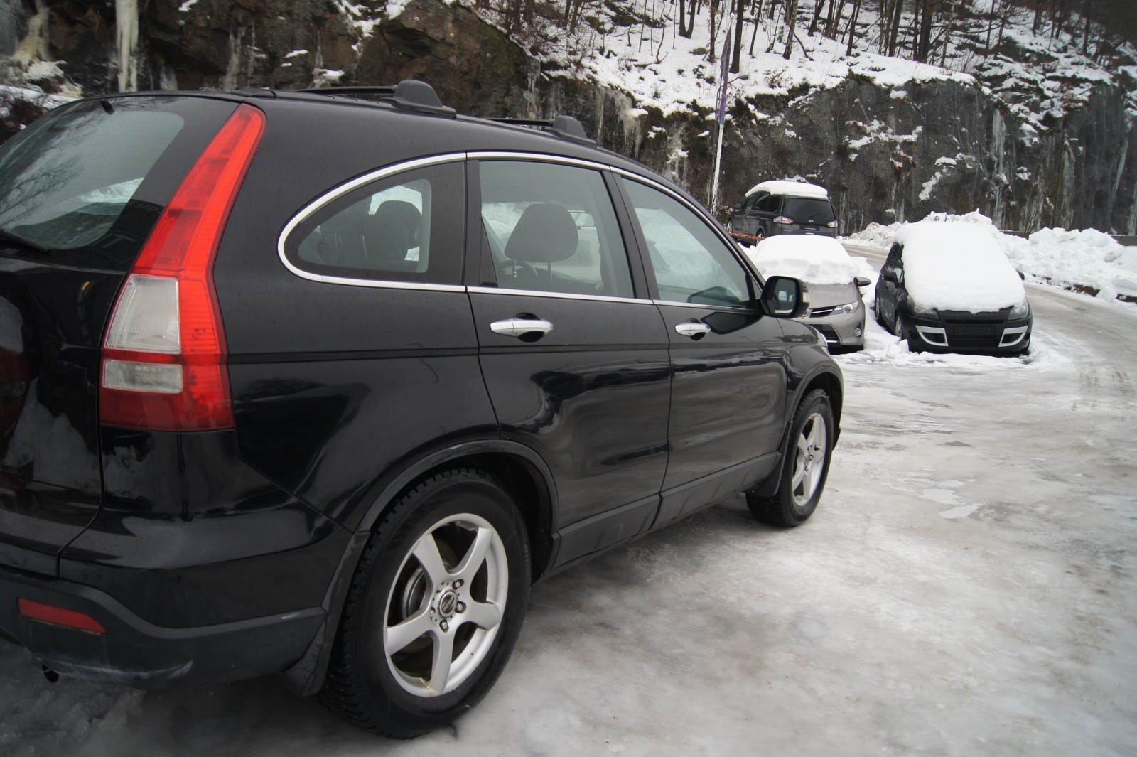 Honda CR-V 4W/ 2.2 140 / EU-godkjent fram til juli 26/Krok 3