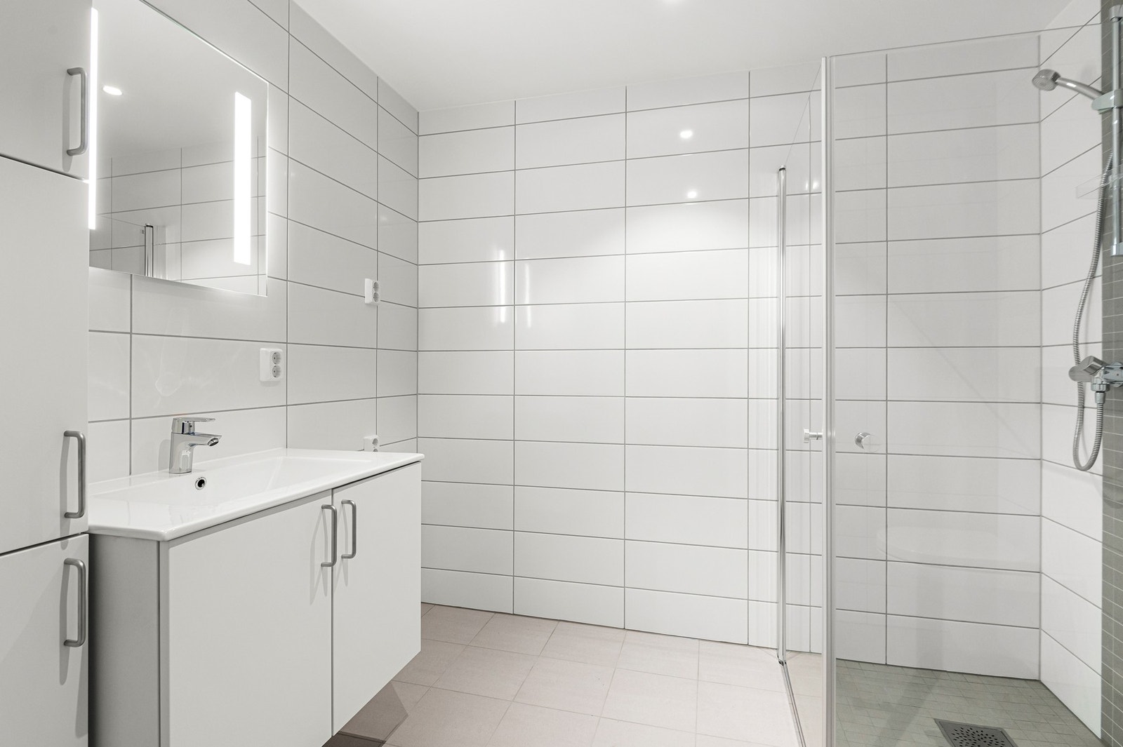 Flislagt bad på 5 kvm Galleribilde