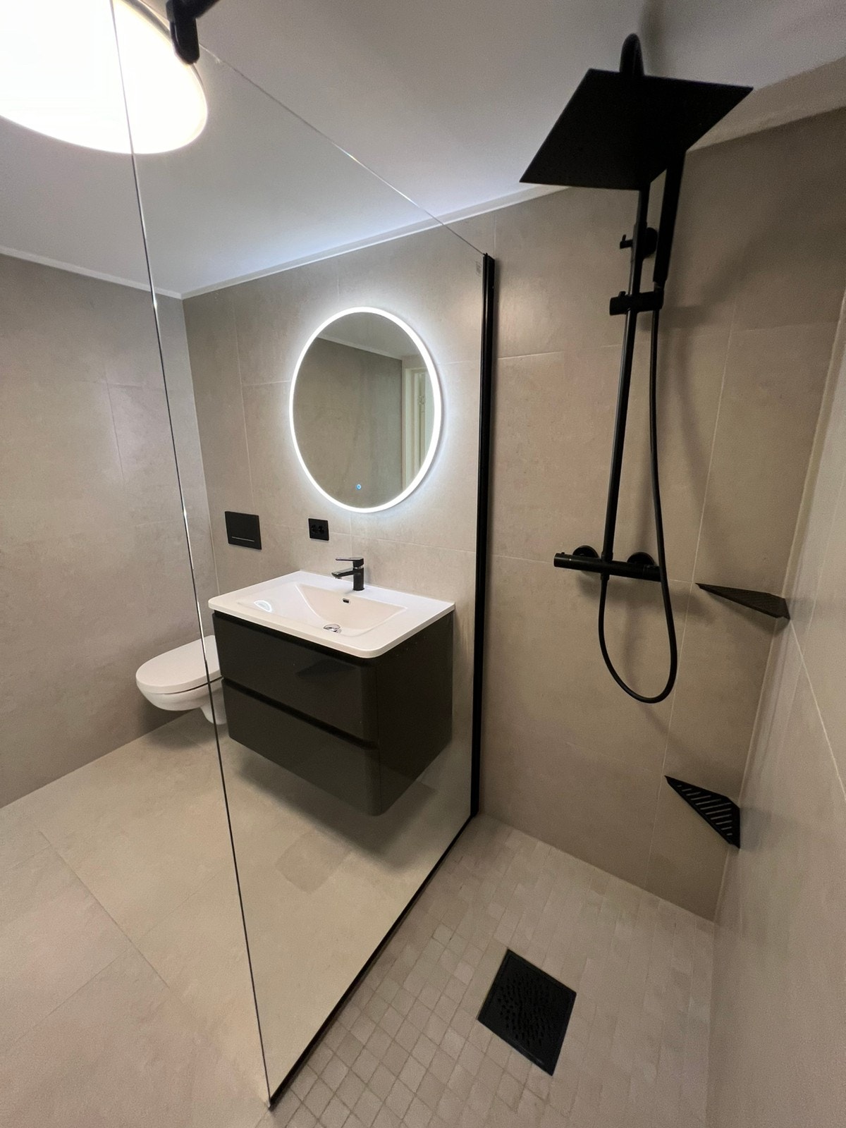 Regndusj Galleribilde