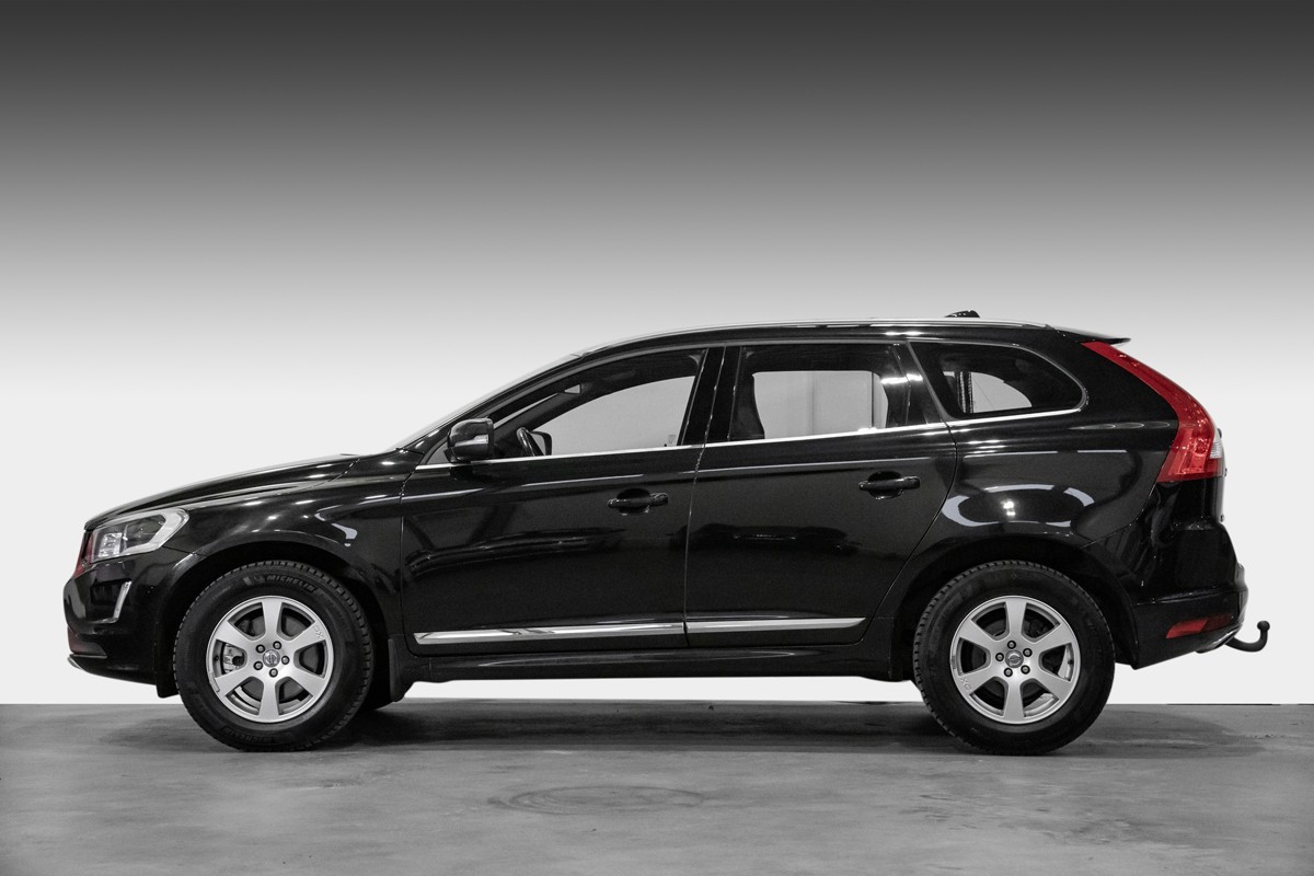 Volvo XC60 D4 AWD AUT / SUMMUM / SKINN / SPORT / DAB / BLIS / KROK 3