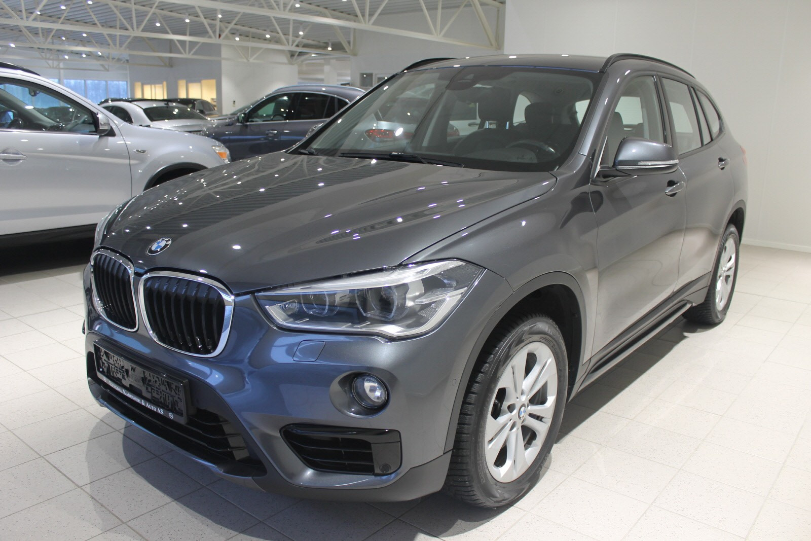 BMW X1 sDrive18i aut 3