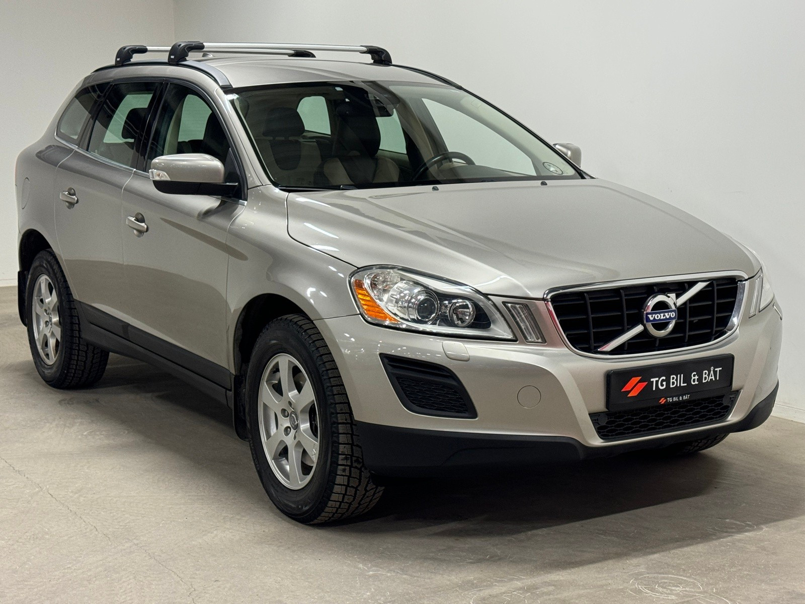 Volvo XC60 D3 Momentum Aut - P.VARM/SKINN/XENON/CRUISE/KROK/NY EU 2