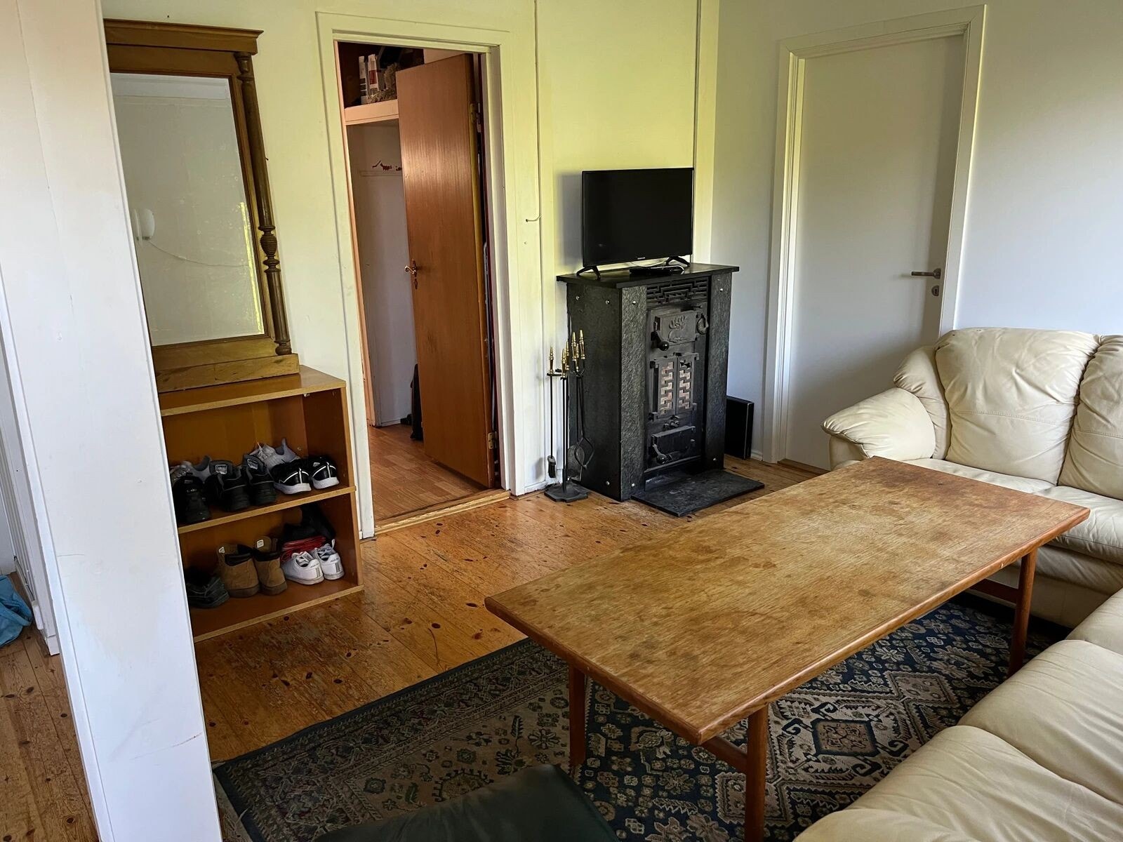 Living room 1st floor - seen from window Galleribilde