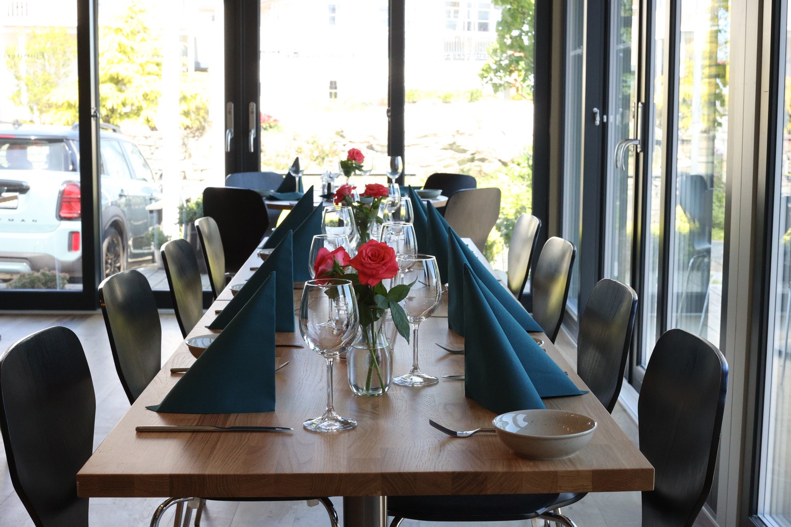 Restauranten vår med nydelig utsikt til Brimsefjorden Galleribilde