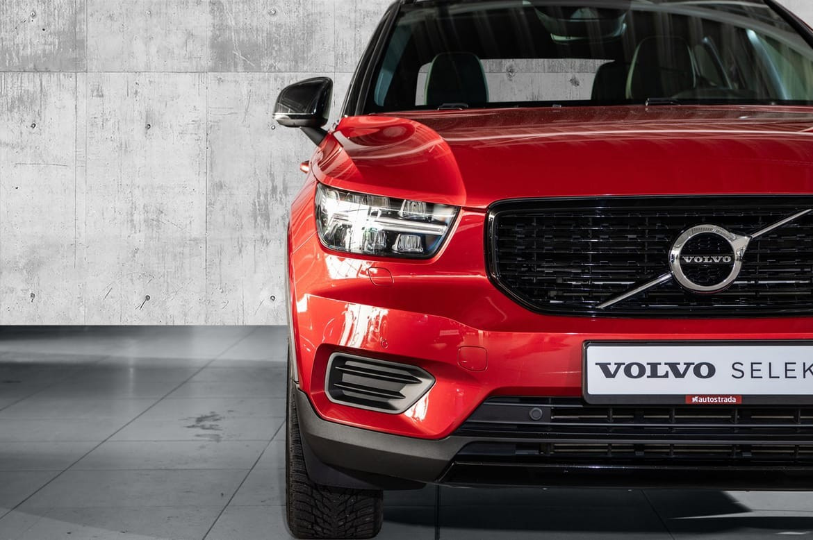 Volvo XC40 KROK/NAVI/VOC/SKINN/R-DESIGN 3