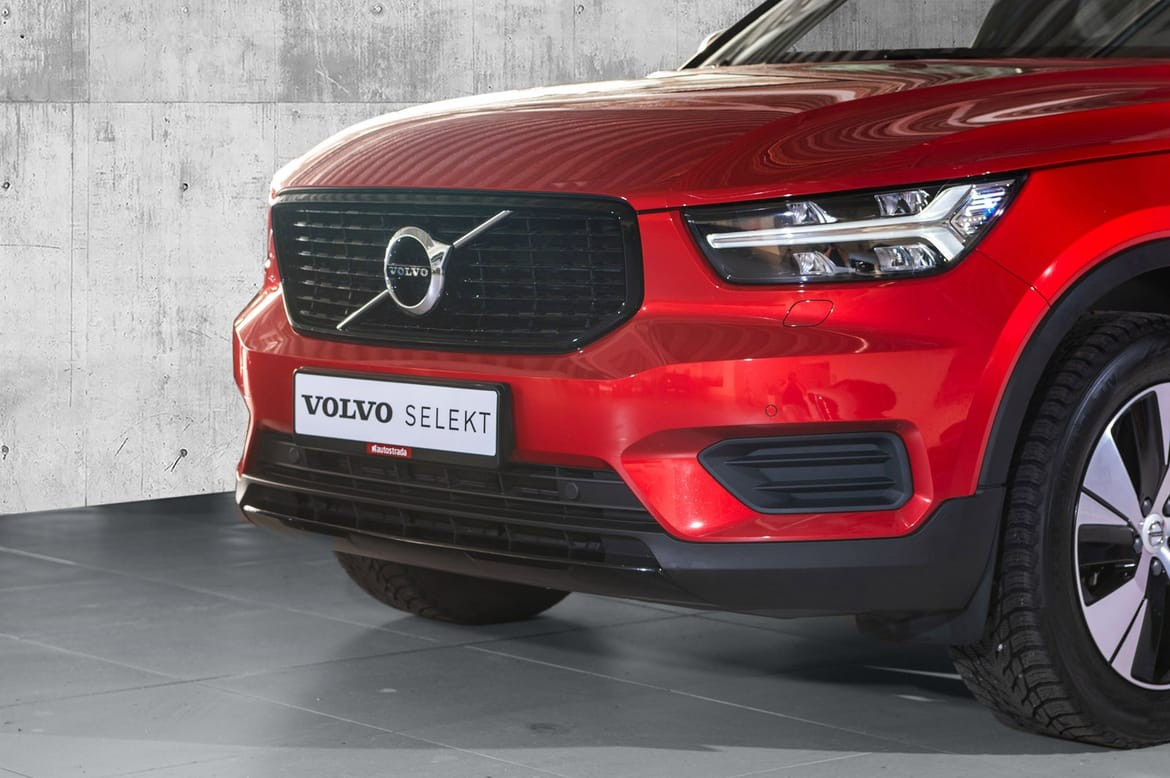 Volvo XC40 KROK/NAVI/VOC/SKINN/R-DESIGN 2
