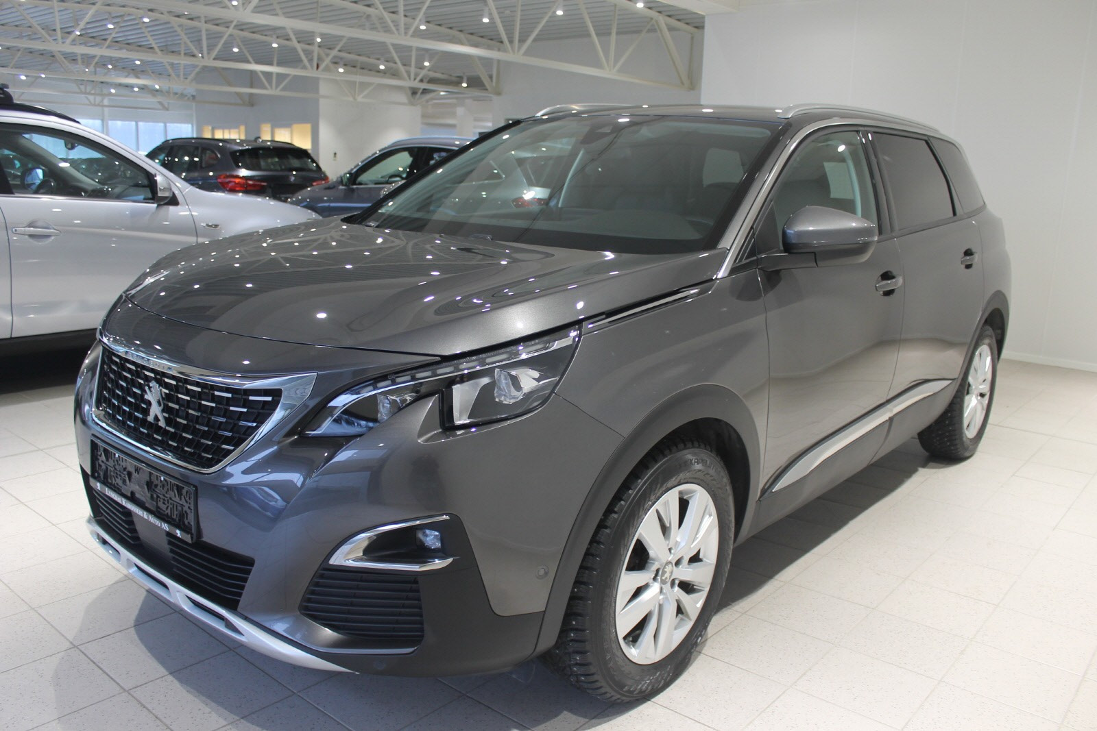 Peugeot 5008 Allure 1,5 BlueHDi 130hk aut 3