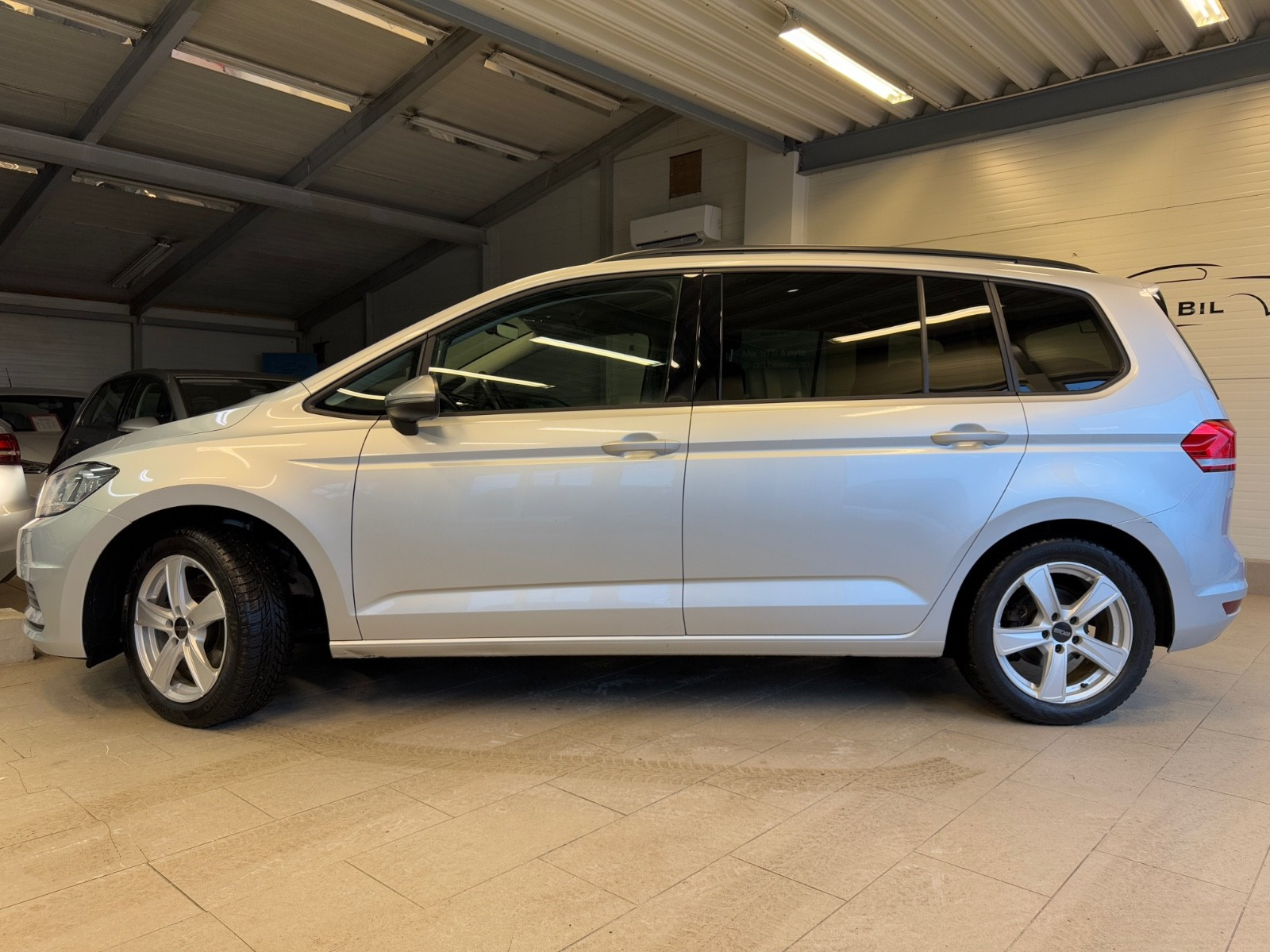 Volkswagen Touran 1.6-TDI-116HK-DSG-7-SETER*KAMERA*P.SENSOR*APP-CONNECT++ 2